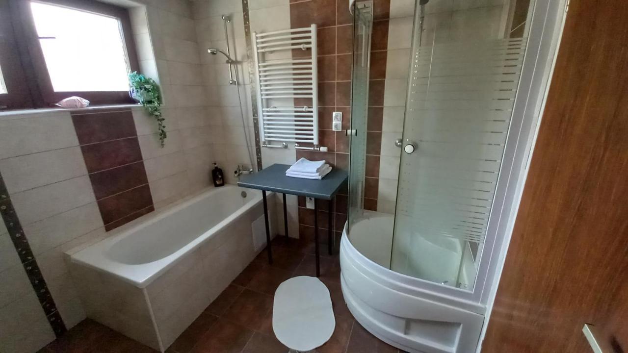 Draga - 2 Bedroom Apartment Tržič エクステリア 写真